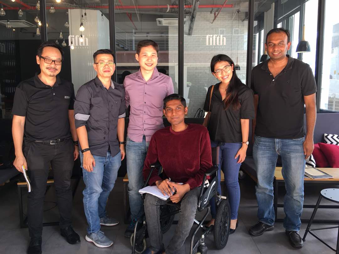 A past Solopreneur Support Group session, hosted by Jason Shong